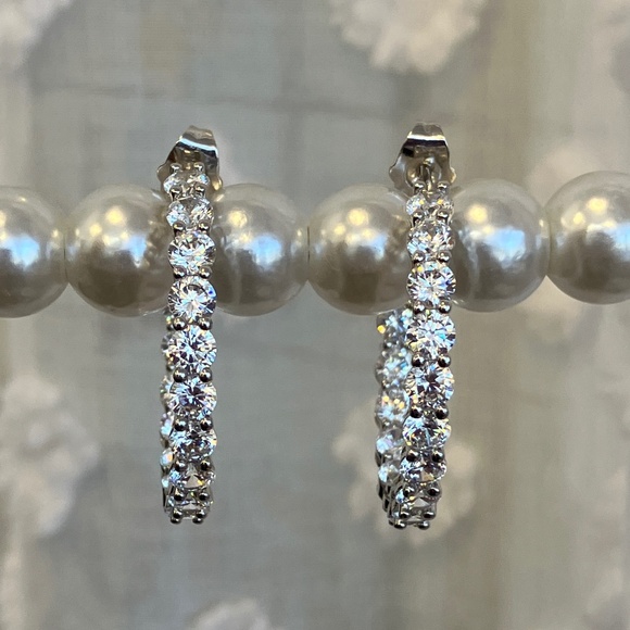 Inside Out Earrings - NWOT - Picture 7 of 10